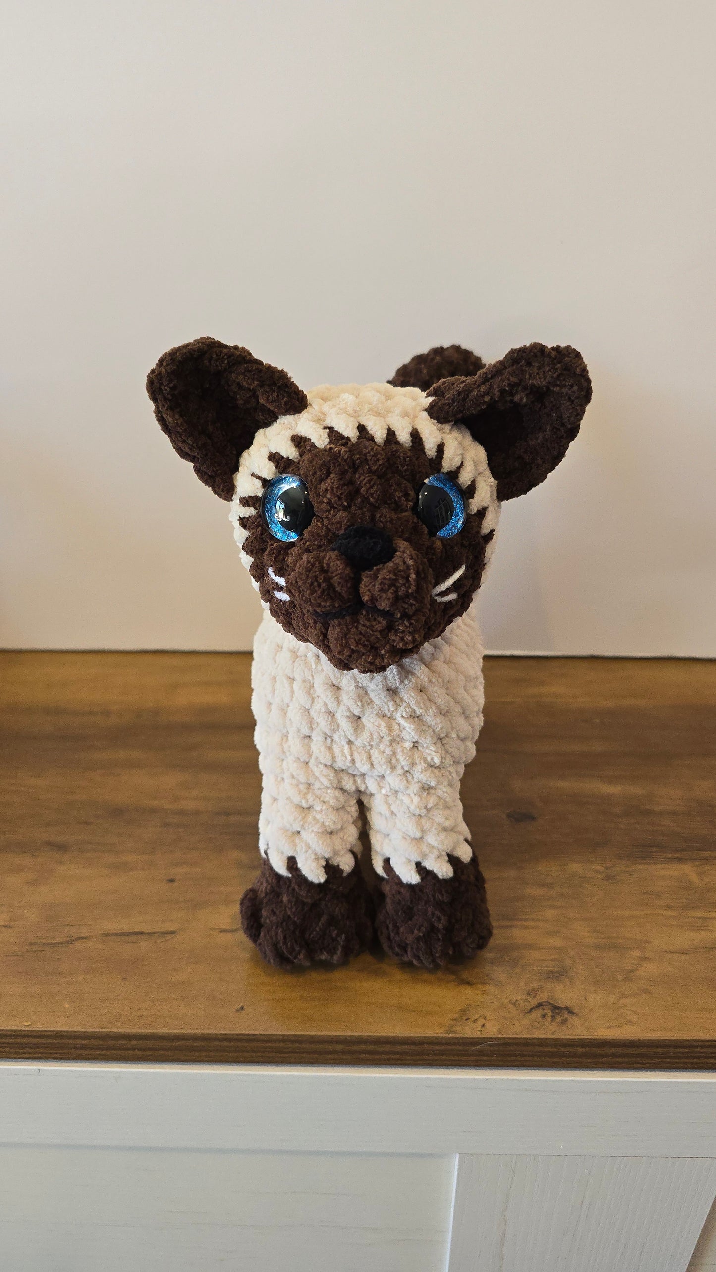 Crochet PATTERN: Standing Kitty - Siamese Tabby Solid Color Cat - Amigurumi Plushie